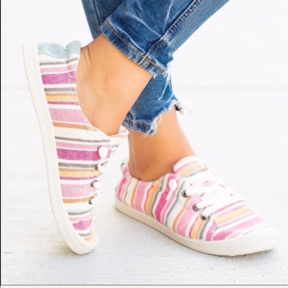 Comfy Striped Sneakers - Picture 2 of 2